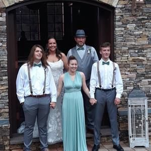 Meet your Posher, Courtney